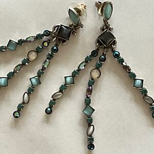 Sorrelli dangle earrings